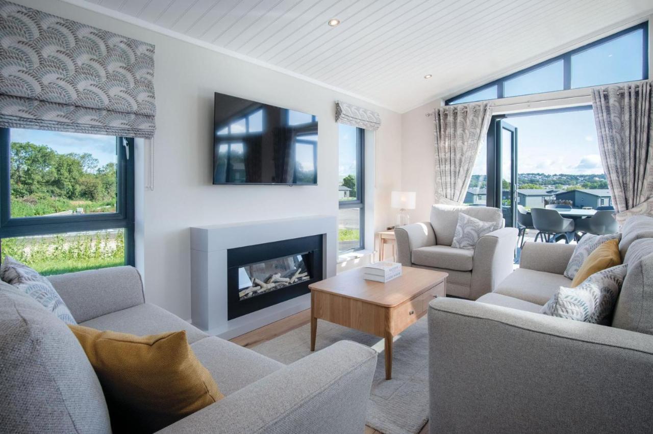 Swanlake Lodge - 3 Bedroom Holiday Home - Penally Luaran gambar